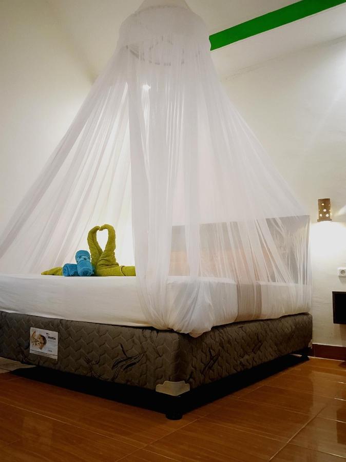 Yayan Bungalow غيلي آير المظهر الخارجي الصورة