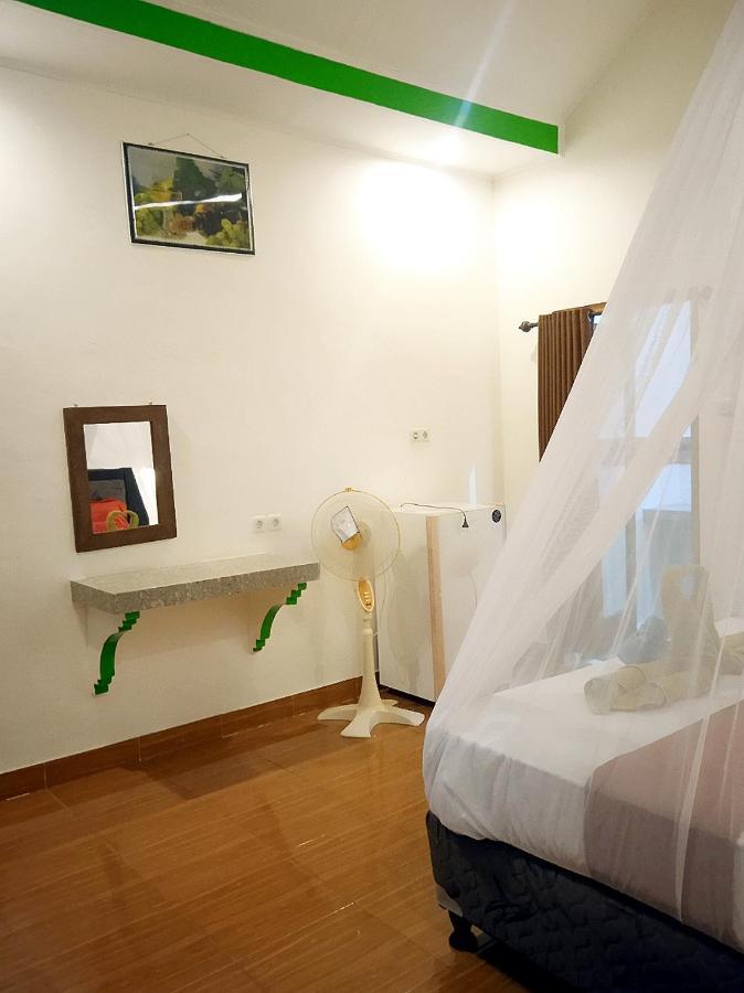 Yayan Bungalow غيلي آير المظهر الخارجي الصورة